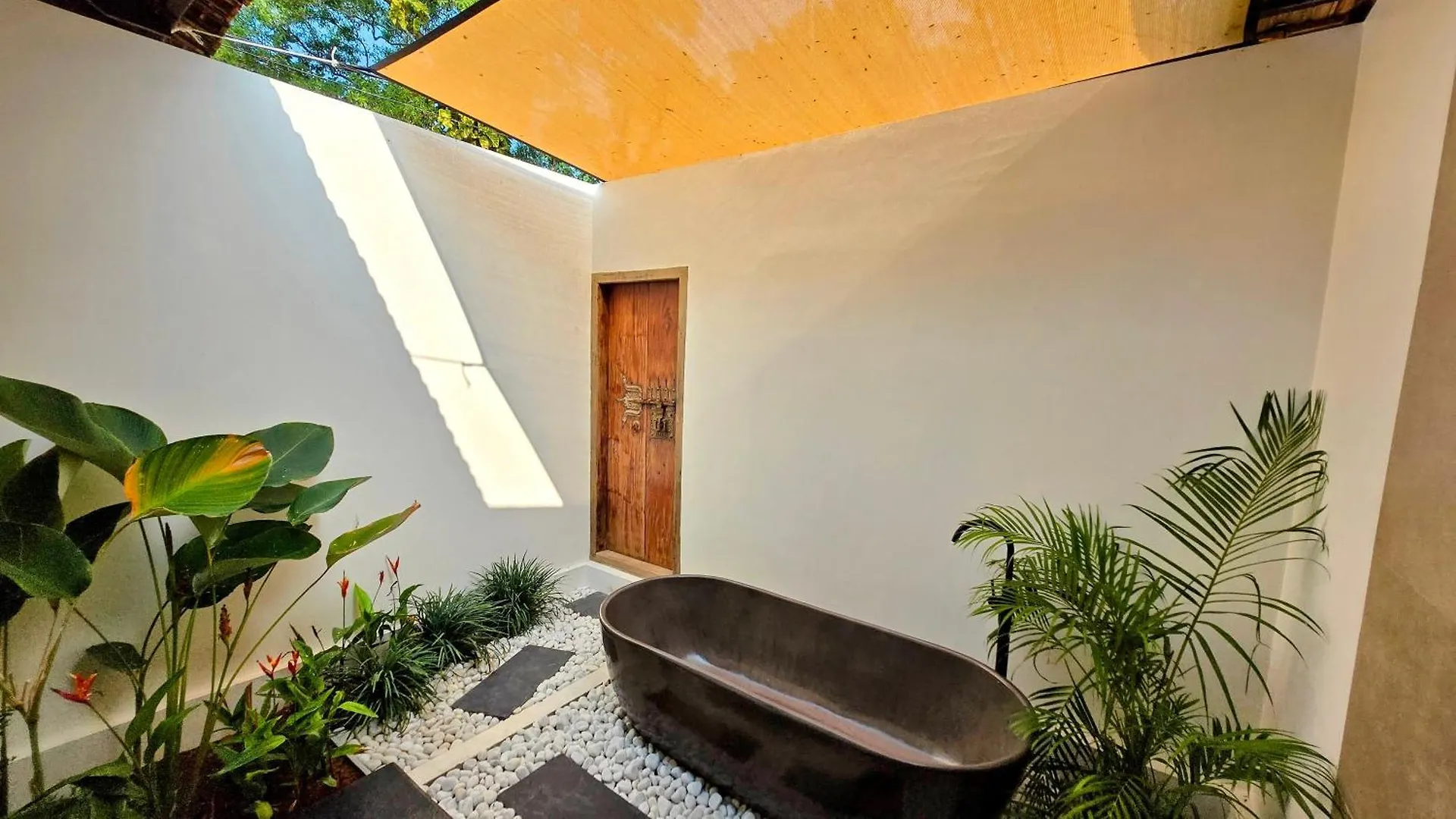 Ether Marari Beachfront Mararikulam Homestay